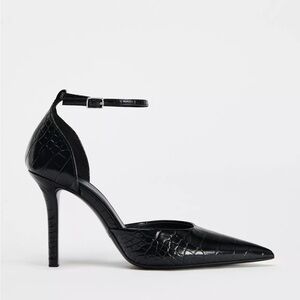 Zara Black Croc-Effect Heels